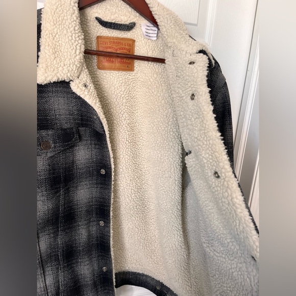 Mens Levi’s Plaid Sherpa Trucker Jacket Size XL EUC - Picture 7 of 10